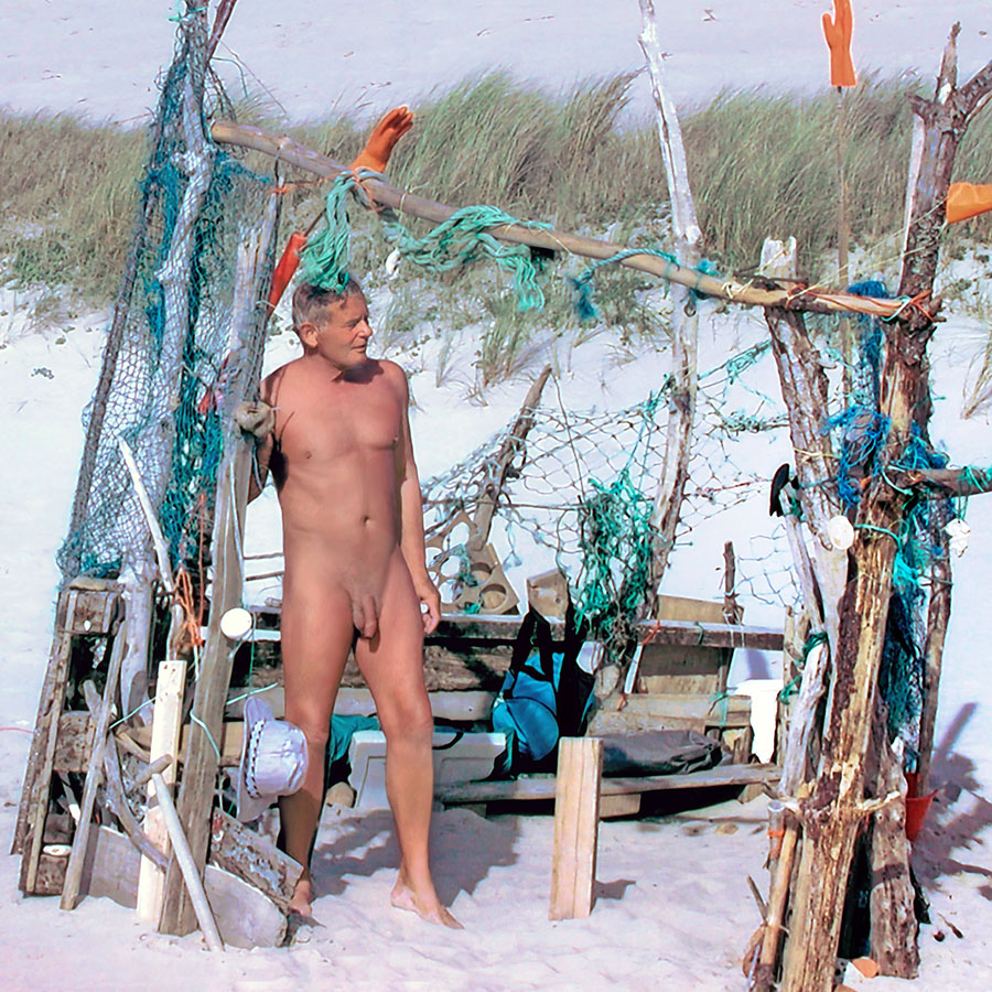 FKK-Urlaub auf dem FKK-Campingplatz Centre HĆ©lio Marin (CHM) in Montalivet am Atlantik in Frankreich auf Medoc ā€“ nackt und frei in der Natur - Fundsachen am Strand